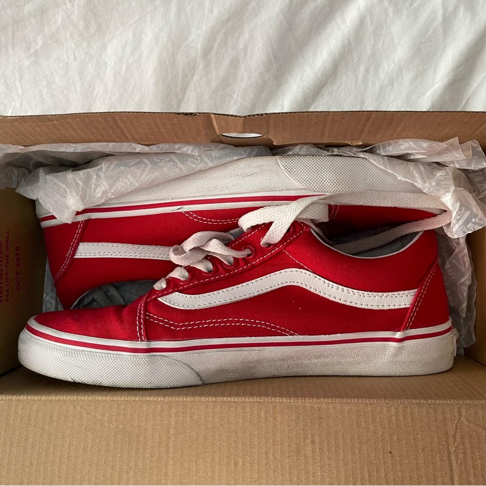 Old Skool Canvas in Red Size US 8.5 Mens